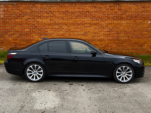 BMW E60 530i LPG 2006 (2 foto / 15)