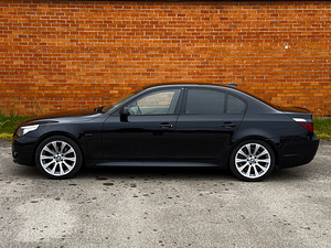 BMW E60 530i LPG 2006 (4 foto / 15)
