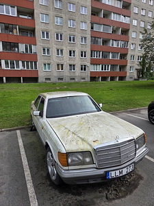 Mercedes 280 (1 foto / 5)