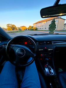 Audi a6 (7 foto / 8)