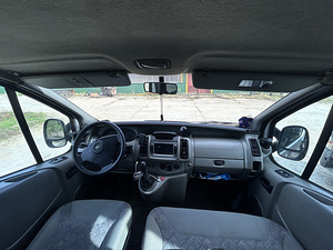 Opel vivaro (8 foto / 9)