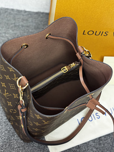 Сумка Louis Vuitton Monogram Neonoe MM Caramel (3 фото из 4)
