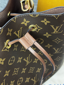 Сумка Louis Vuitton Monogram Neonoe MM Caramel (4 фото из 4)