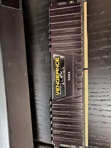Ddr4 8gb 3200mhz (1 foto / 2)