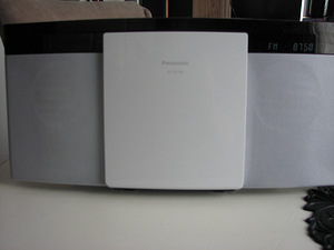 Музыкальный центр Panasonic SC-HC 200, Bluetooth (6 фото из 6)