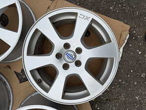 17" оригинальные диски Volvo 5x108 (3 фото из 8)