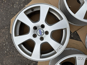 17" оригинальные диски Volvo 5x108 (6 фото из 8)