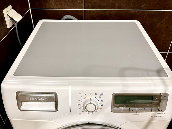 Стиральная машина Electrolux EWN 14991 W, неисправная