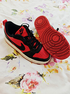 Vabaaja Nike tossud (1 foto / 2)