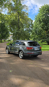 Audi Q7 S line, 7 kohta 3.0 176kW (4 foto / 15)