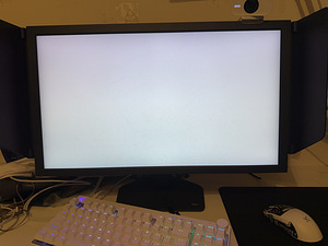 ZOWIE XL2566X+ (2 foto / 3)