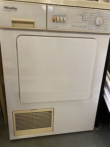 Сушильная машина Miele T455C Novotronic – MADE IN GERMANY (1 фото из 3)