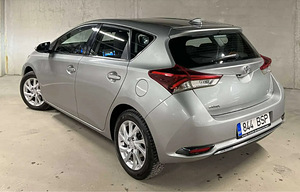 Toyota Auris 1.6 97kW (3 foto / 5)