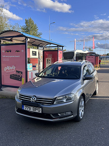 Volkswagen Passat 1.4 110kW (1 foto / 8)