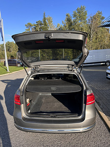 Volkswagen Passat 1.4 110kW (4 foto / 8)