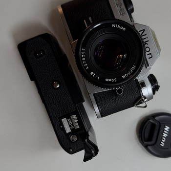 Плёночная камера Nikon FG20 + lens