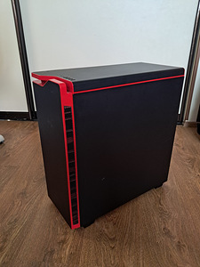 NZXT H440 черный/красный (3 фото из 10)