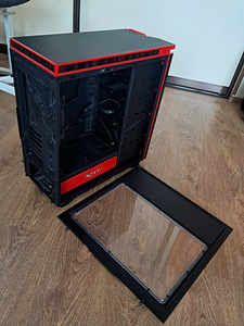 NZXT H440 черный/красный (5 фото из 10)