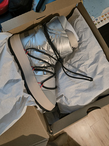 Adidas x Moon Boot Ace (4 фото из 4)