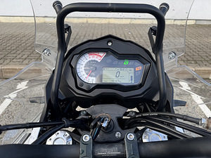 Benelli TRK 502 X 500cm3 35kw adventurer/touring mootorratas (7 foto / 8)