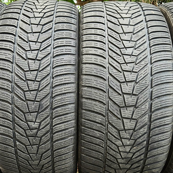 R20 Hankook M+S шины разных размеров 245/40/20 и 275/35/20