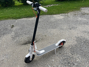 Xiaomi Mi Electroc Scooter 3 (1 фото из 2)