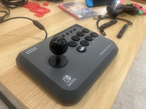 Nintendo Switch OLED + lisad (3 foto / 3)