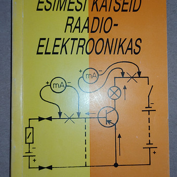 "Esimesi katseid raadioelektroonikas". V. Borissov