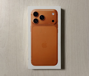 Apple iPhone 17 Pro Max Orange 512GB uus, kinnises pakendis (1 foto / 3)