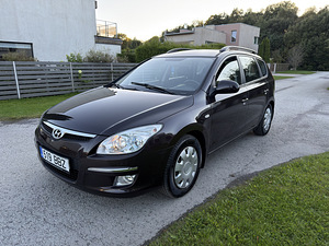 Hyundai i30 (2 foto / 9)