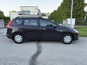 Hyundai i30 (7 foto / 9)