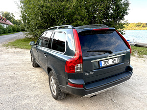Volvo XC90 (2 foto / 15)
