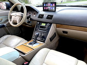 Volvo XC90 (9 foto / 15)