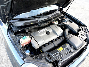 Volvo XC90 (14 foto / 15)