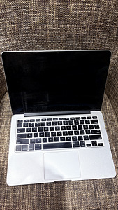 Apple MacBook Pro Retina 13" Mid 2014 / i5 / 8GB / 256GB SSD (2 foto / 5)