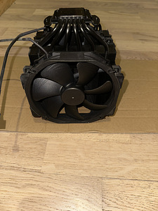 NH-D12L chromax.black (2 foto / 3)