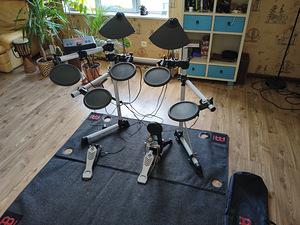 Elektroonilised trummid Yamaha DTXplorer + Meinl trummivaip (1 foto / 5)