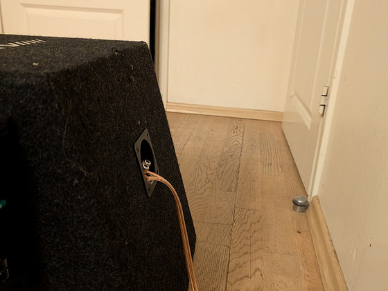 Müüb subwooferi 800w/ продаю сабвуфер 800ват