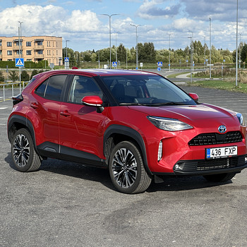 Toyota Yaris Cross Elegant