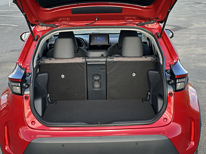 Toyota Yaris Cross Elegant (6 foto / 15)