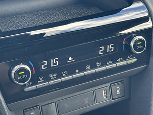 Toyota Yaris Cross Elegant (10 foto / 15)