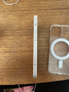 iPhone 12 mini (4 foto / 6)