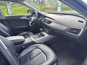 Audi A6 (2 foto / 6)