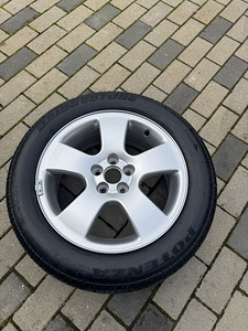 Audi A4 valuvelg rehviga (5 foto / 7)