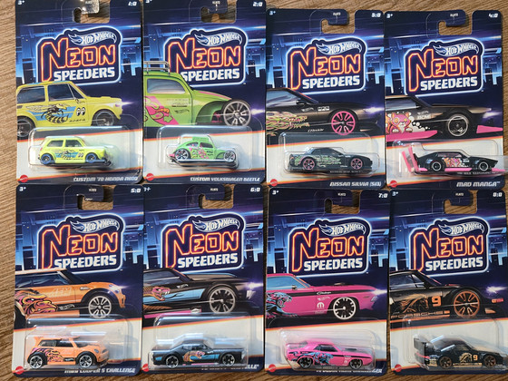 Наборы Hot Wheels Silver Line