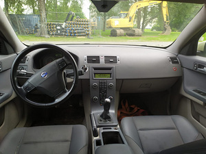 M: volvo v50 varuosadeks (3 foto / 4)