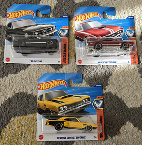Hot Wheels Mainline Mix 1. 2€/tk (4 foto / 10)