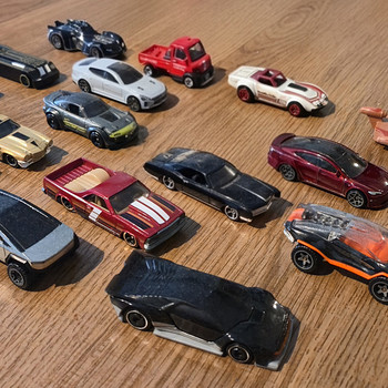 Открытые Hot Wheels Mainline микс