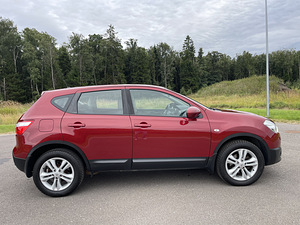 Nissan Qashqai 2012a. 2.0 bensiin 4×4 Automaat 131000km (3 foto / 15)