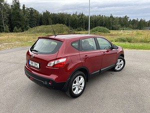 Nissan Qashqai 2012a. 2.0 bensiin 4×4 Automaat 131000km (4 foto / 15)